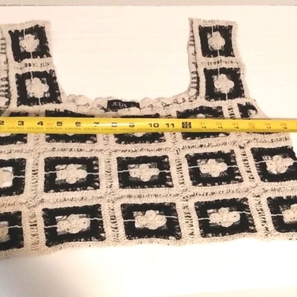 JULIA LOVE J CROCHET CROP TOP SIZE LARGE NWOT - Picture 7 of 8